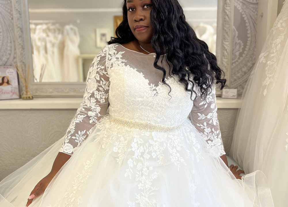 wedding dress plus size