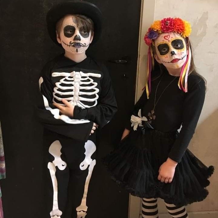 2t skeleton costume