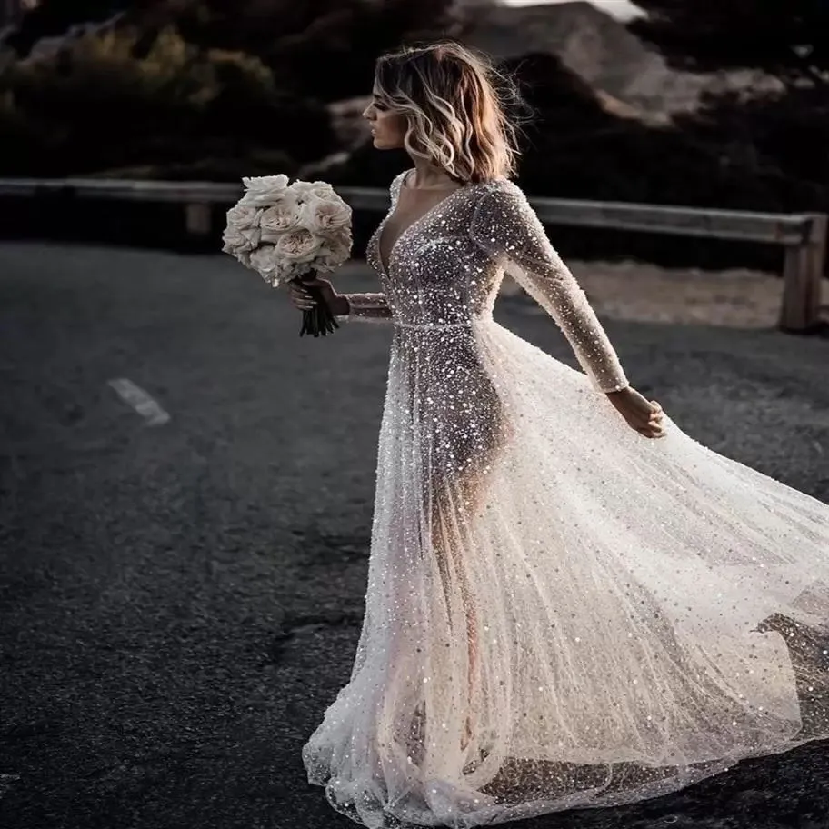 lace long sleeve wedding dress