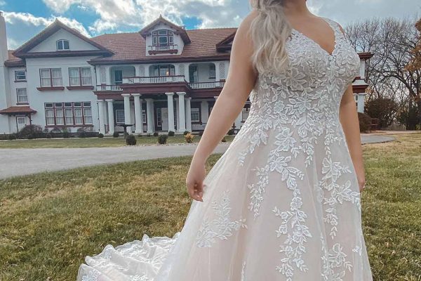 lace long sleeve wedding dress