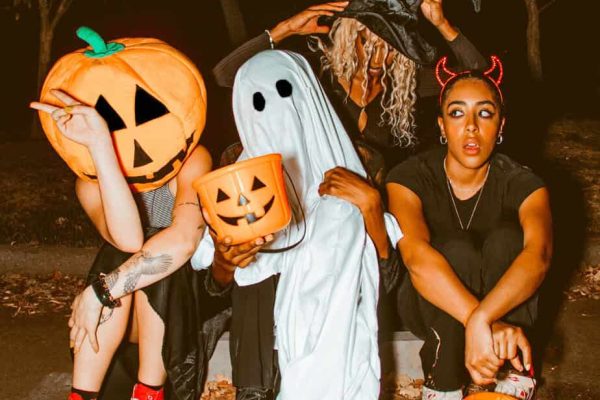 easy-thrifted-Halloween-costume-ideas