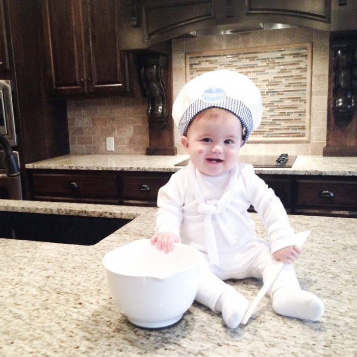 pillsbury doughboy halloween costume