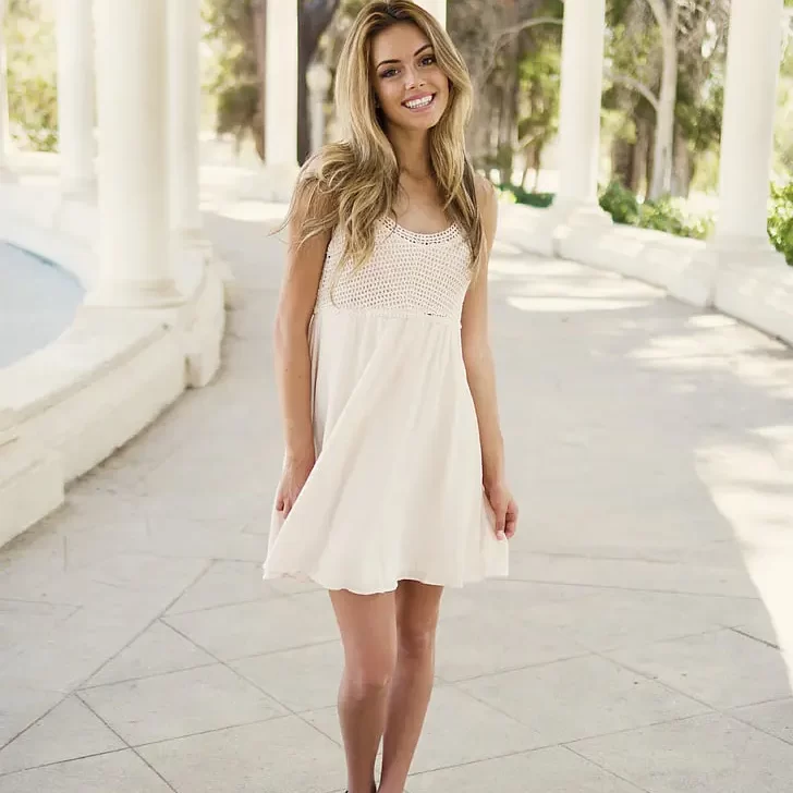 woman-girl-beautiful-smiling-preview