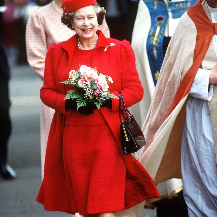 queen elizabeth costume