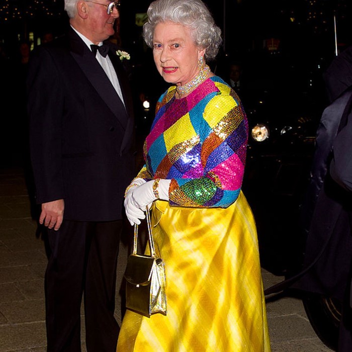 queen elizabeth costume