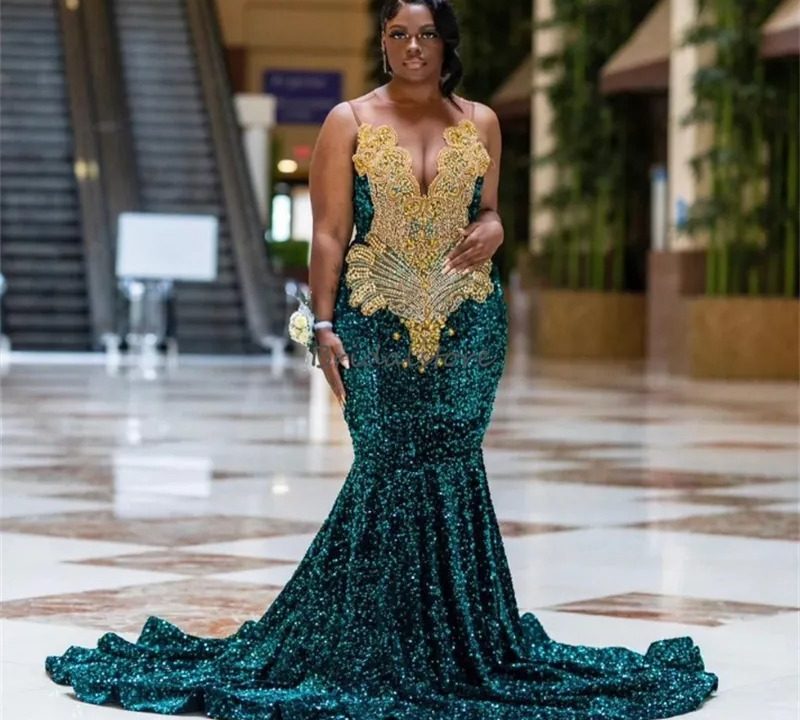 emerald green dress