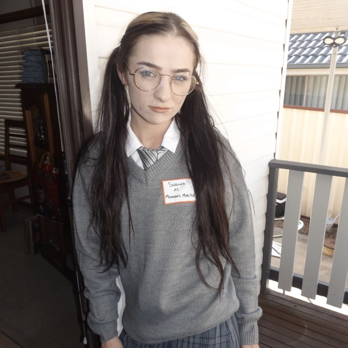 moaning myrtle costume diy