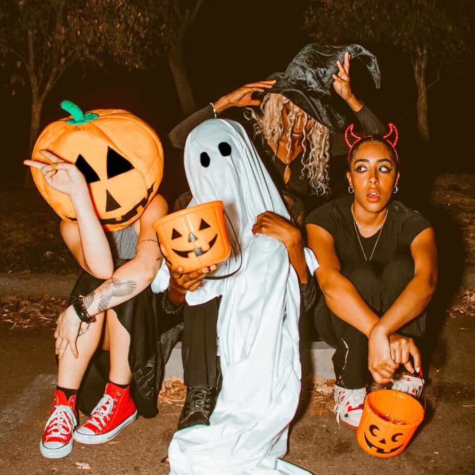 easy halloween costumes women